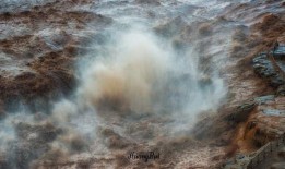 黄河在咆哮在线观看,壮美河山，激荡岁月