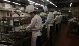 酒店后厨爆料怎么做的视频,独家爆料烹饪秘籍大公开